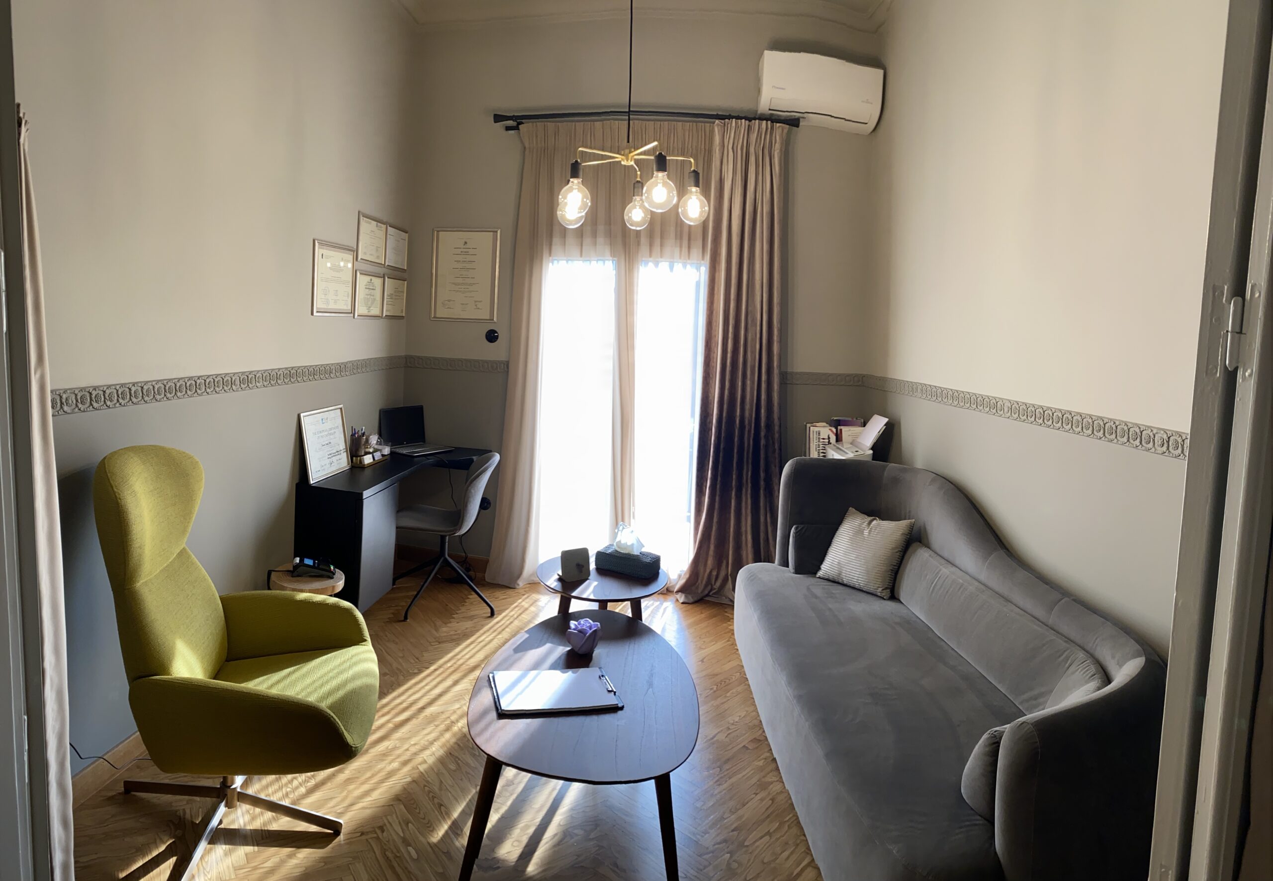 Ψυχολόγος-Ψυχοθεραπεύτρια Φιλοθέη